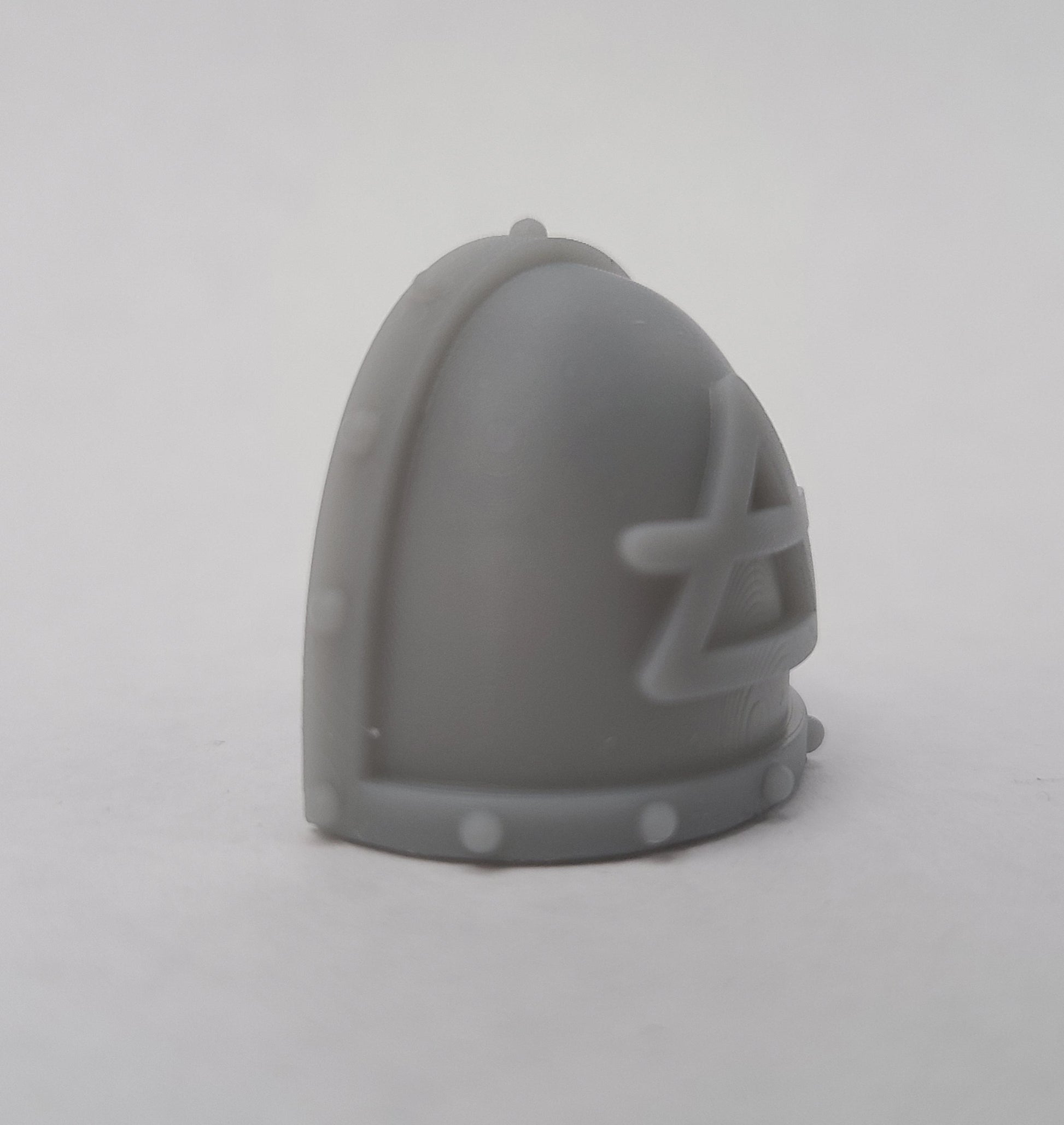 Fell Blooded Battleline Heraldry MKVII Shoulder Pad Studded compatible with JoyToy Space Marine Action Figures by 18th Scale Armory Right