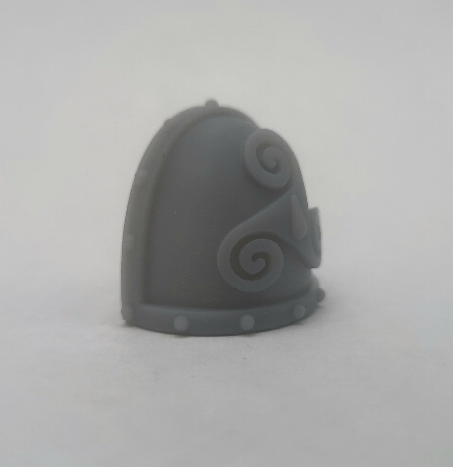 Fell Blooded Chapter Heraldry MKVII Shoulder Pad Studded compatible with JoyToy Space Marine Action Figures by 18th Scale Armory Right