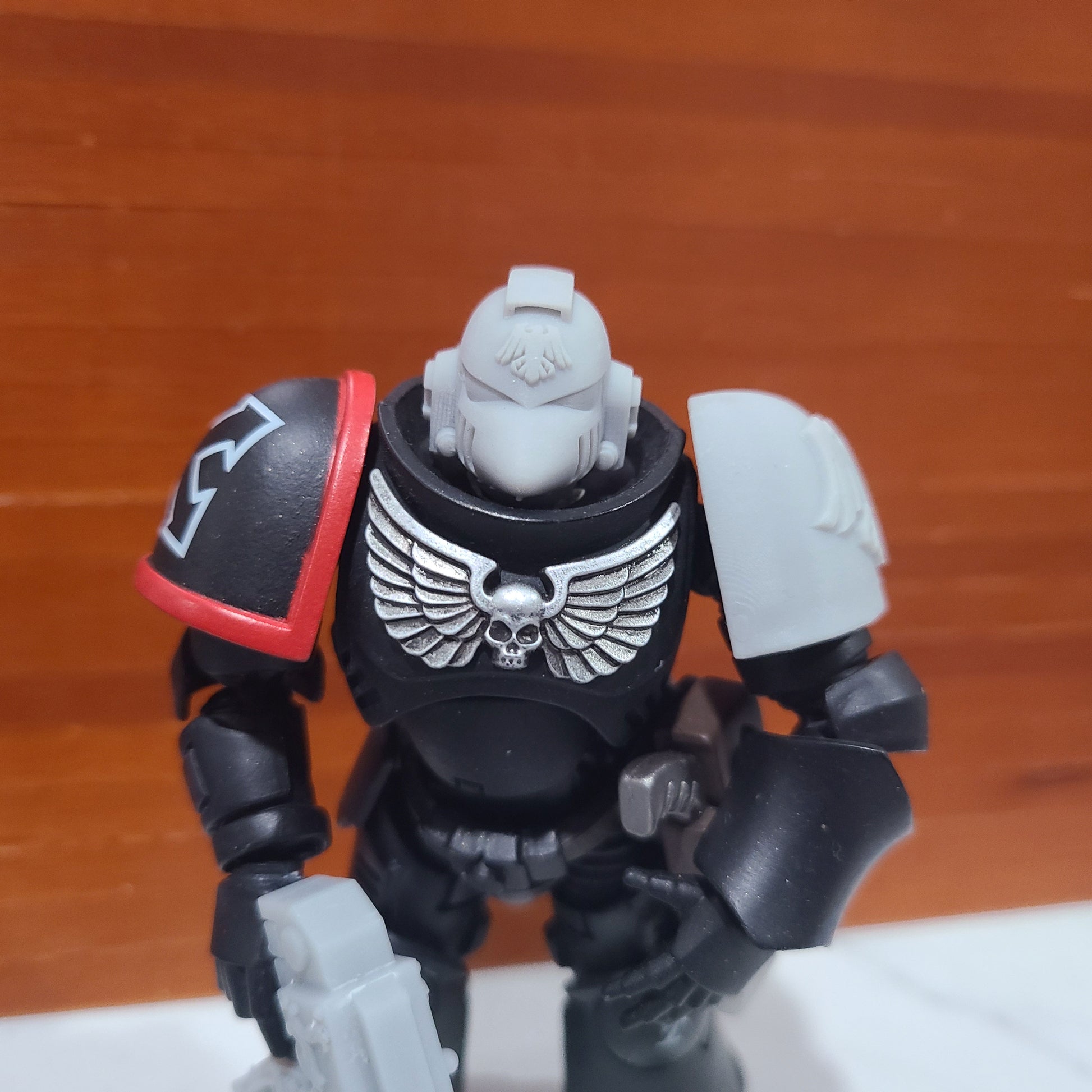 Custom Raven Guard Helmet MKVI Corvus Ver. 01 for JoyToy Grimdark Marine Action Figures