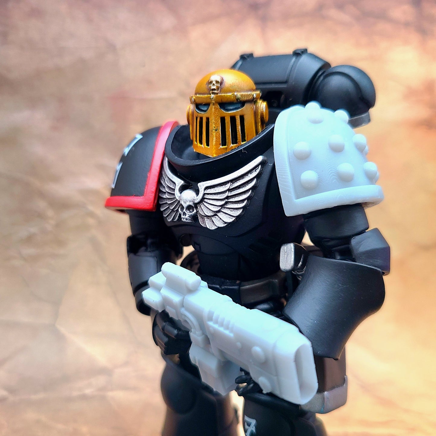 Veteran Sergeant MK 2 Helmet with Iron Skull for JoyToy Grimdark Marine Action Figures