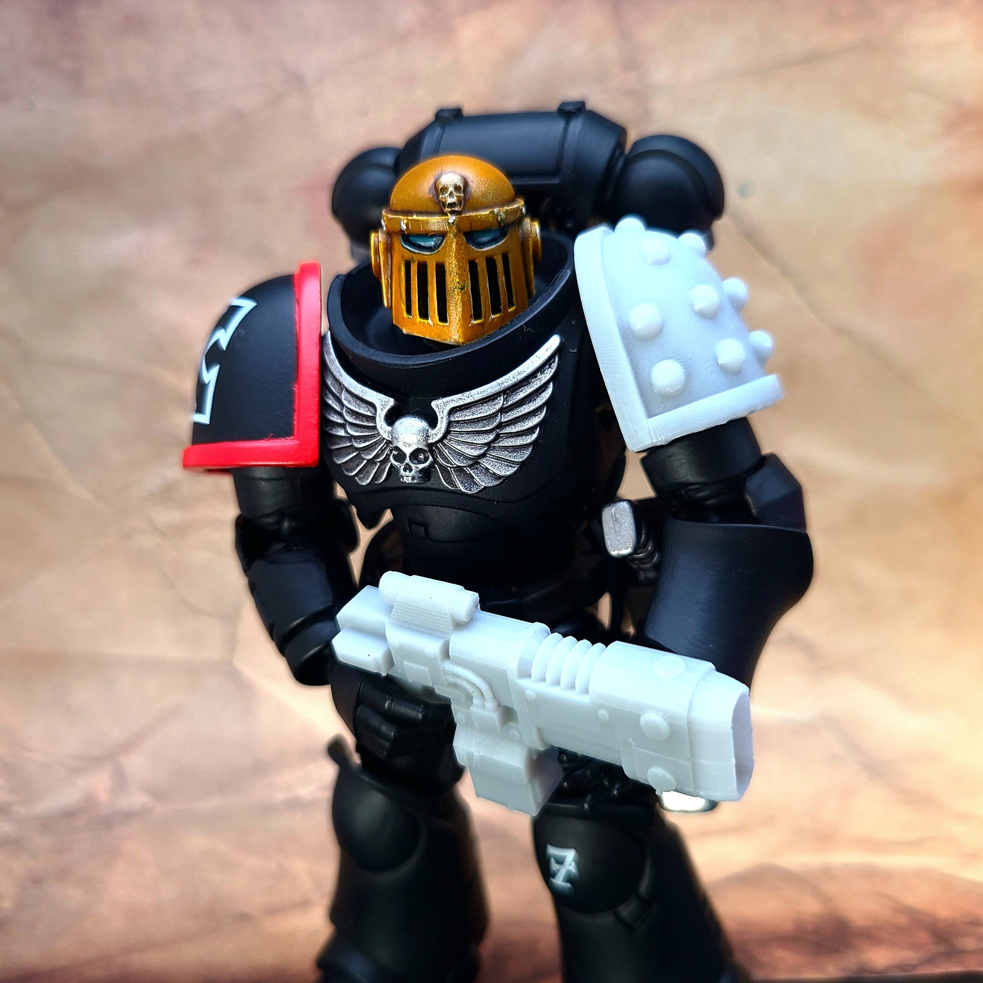 Veteran Sergeant MK 2 Helmet with Iron Skull for JoyToy Grimdark Marine Action Figures