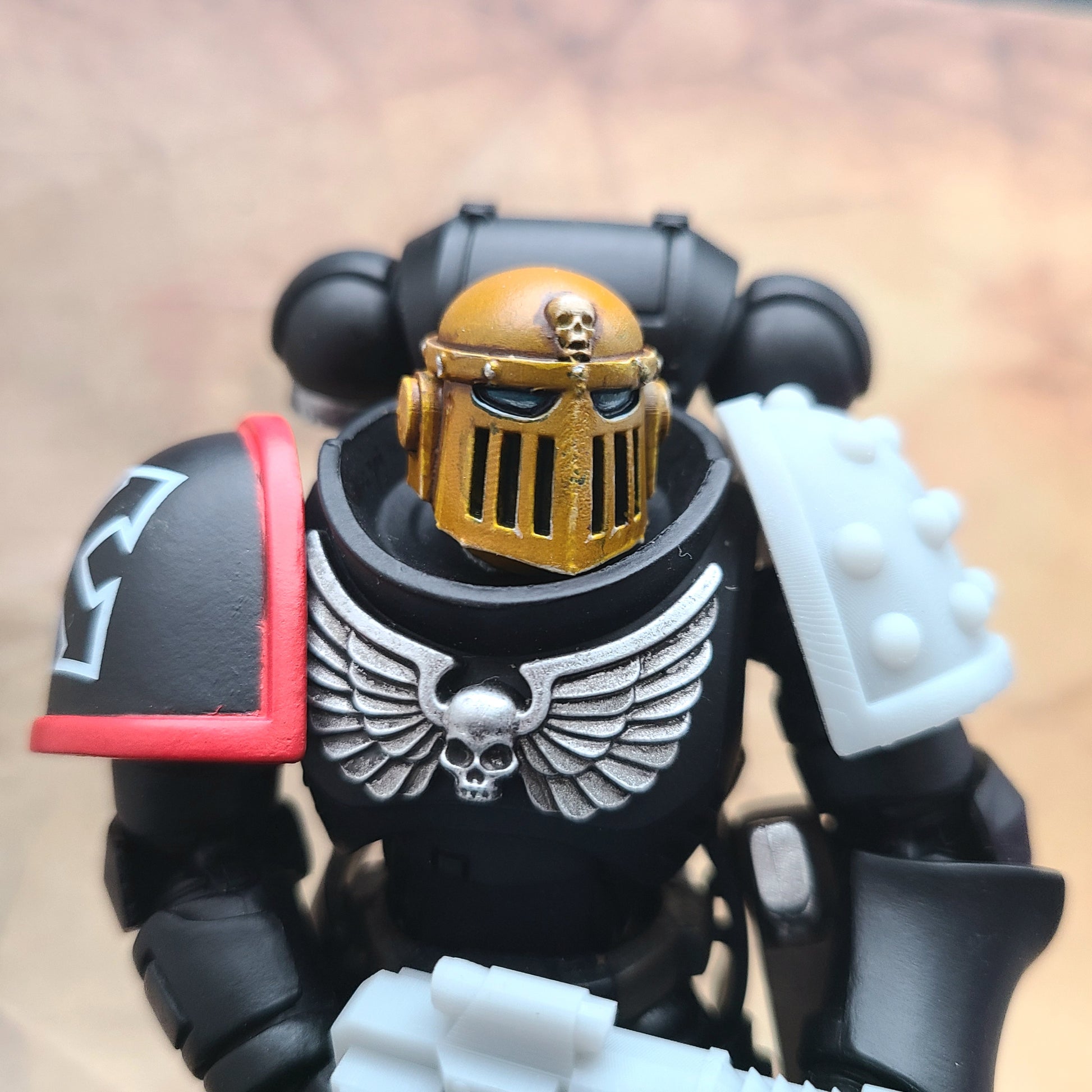 Veteran Sergeant MK 2 Helmet with Iron Skull for JoyToy Grimdark Marine Action Figures
