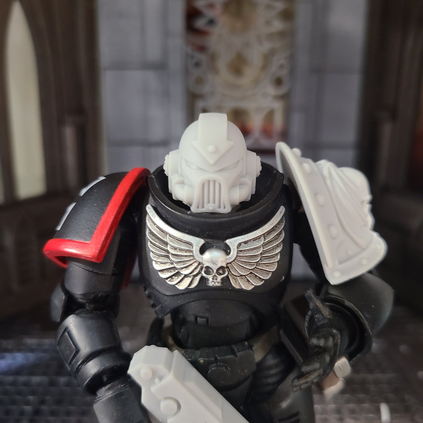Traitor Legions Mark VII Helmet with Arrow for JoyToy Traitor Marine Action Figures Custom 1:18th Scale Head Swaps