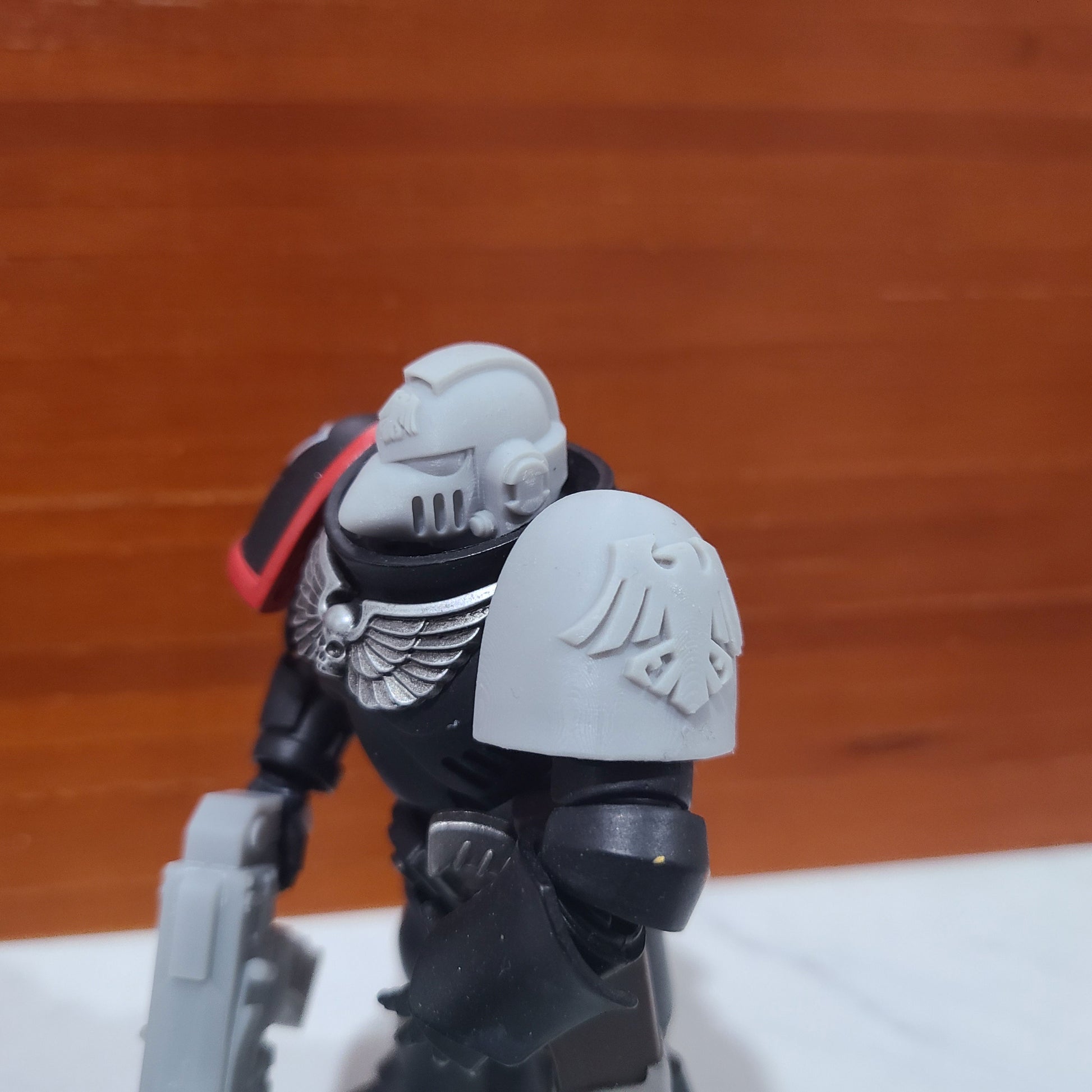 Custom Raven Guard Helmet MKVI Corvus Ver. 01 for JoyToy Grimdark Marine Action Figures