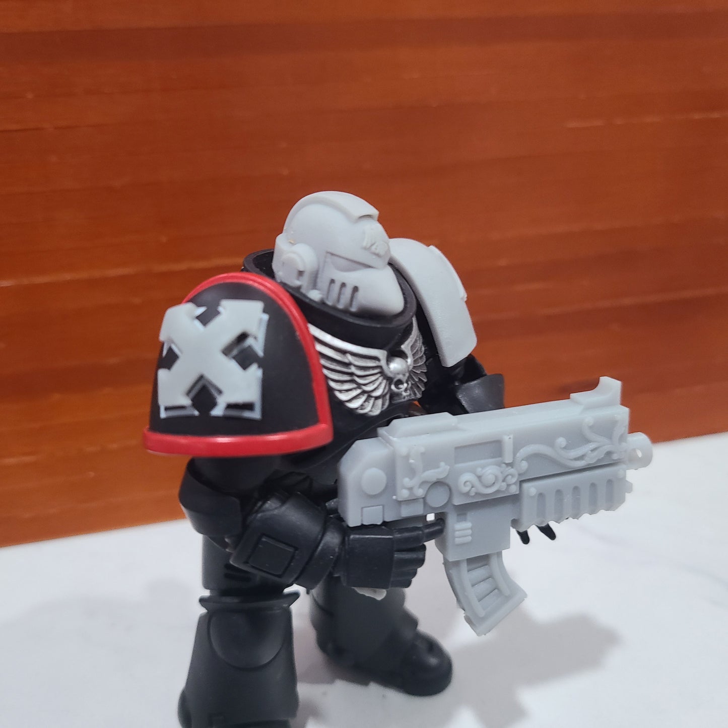 Custom Raven Guard Helmet MKVI Corvus Ver. 01 for JoyToy Grimdark Marine Action Figures