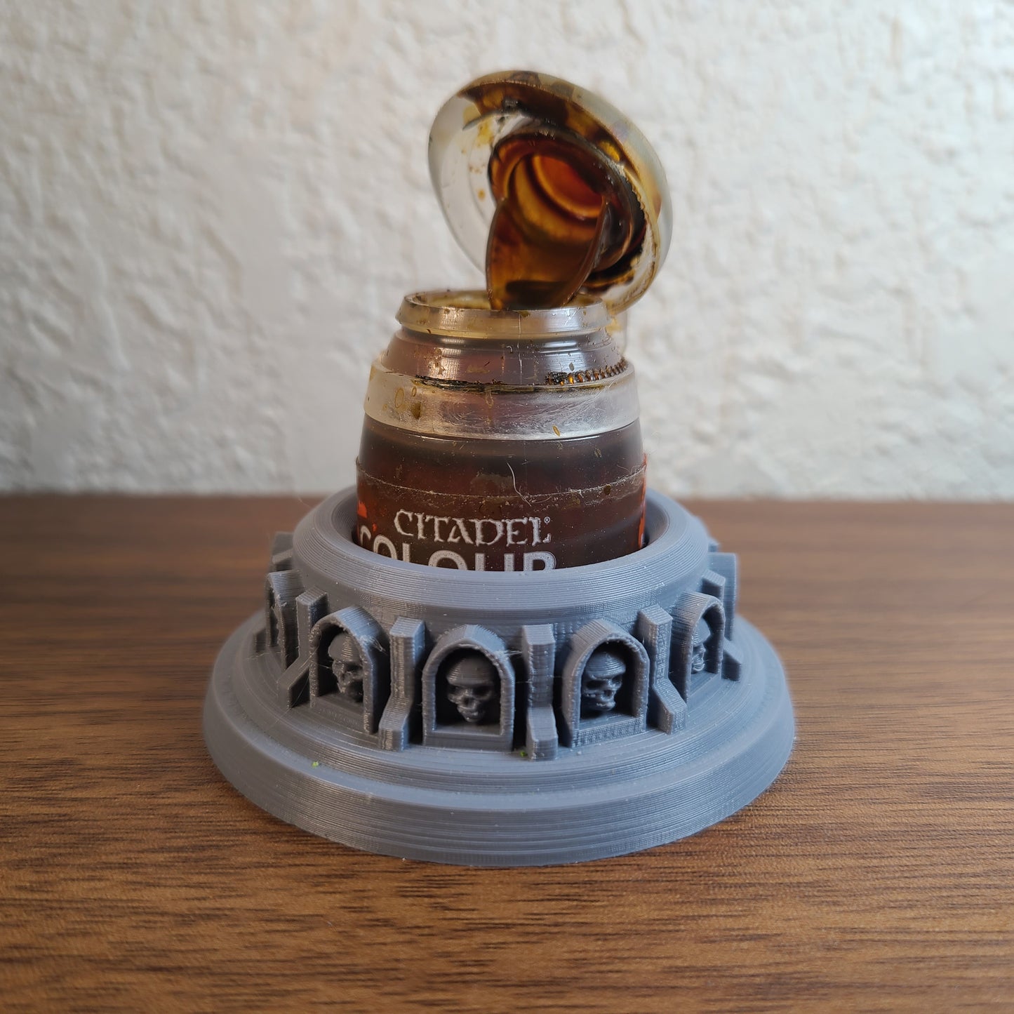 Mechanical Gear and Inquisition Skulls Citadel Paint Pot Holder