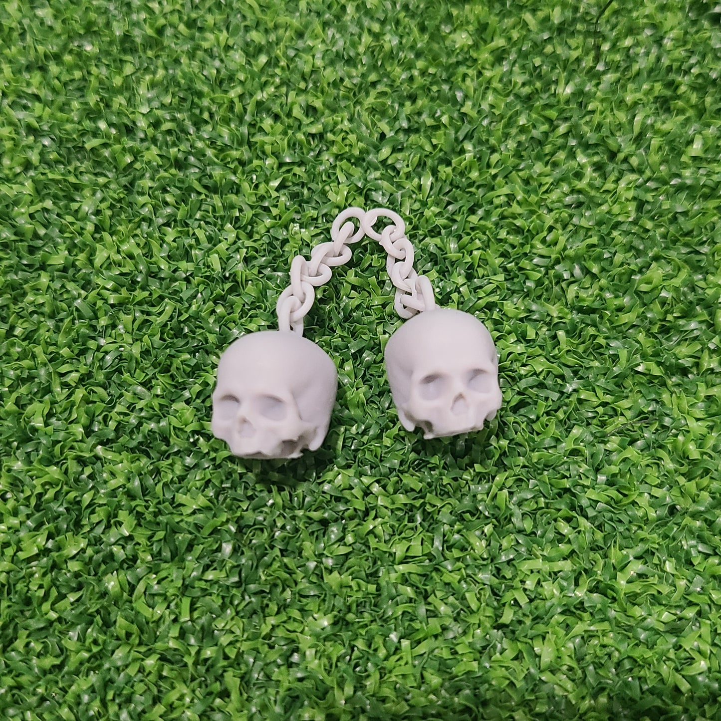 Custom Skulls with Chain for JoyToy Battle Brother Marine Action Figures 1:18th Scale Custom Parts
