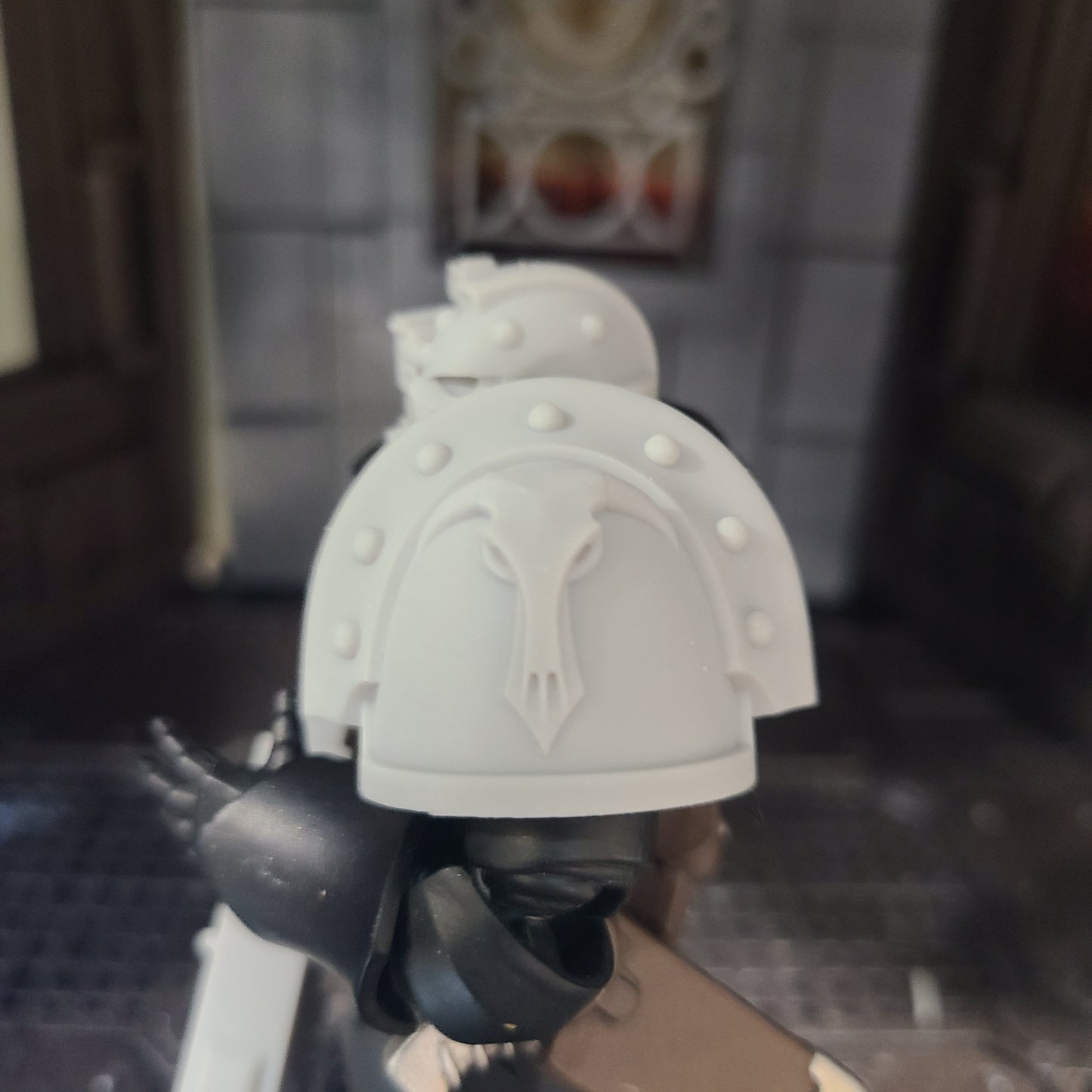 Minotaurs Chapter MKIII Shoulder Pad 11 for JoyToy Grimdark Marine Action Figures Custom 1:18th Scale Parts