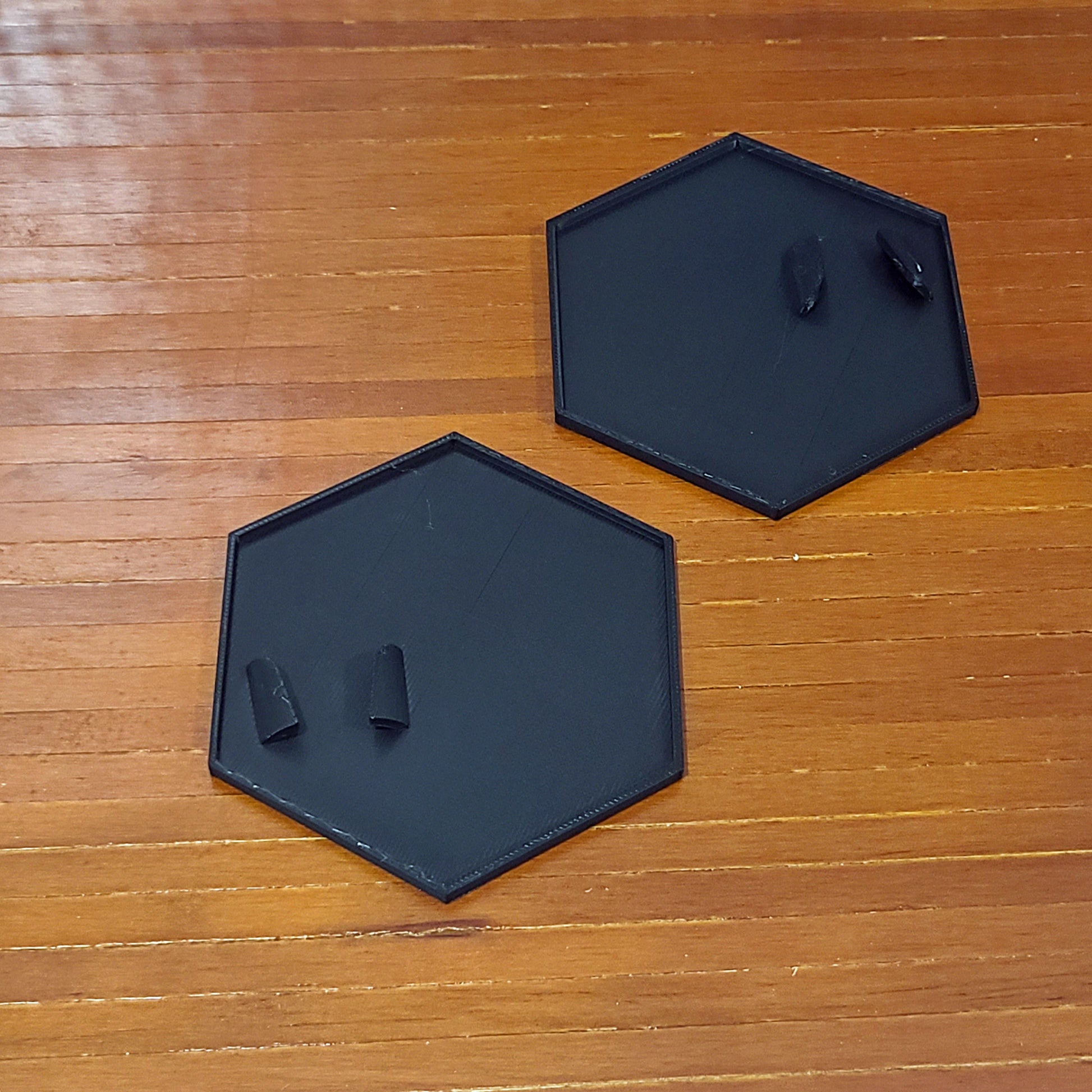 Quantity 2  Black Hex Bases Compatible with JoyToy Warhammer 40K Space Marine Action Figures