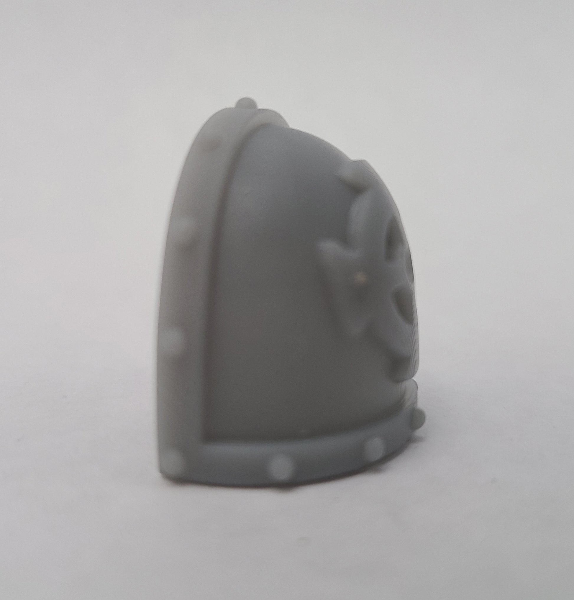 Fell Blooded Culann Blades MKVII Shoulder Pad Studded compatible with JoyToy Space Marine Action Figures by 18th Scale Armory Right