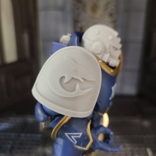 Carcharodons MKIV Shoulder Pad for JoyToy Space Marines for Right Shoulder
