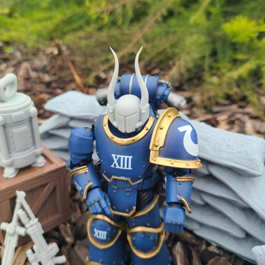 Crusader Helmet with Horns Helmet for JoyToy Chaos Space Marine Action Figures 1:18th Scale Custom Head Swap