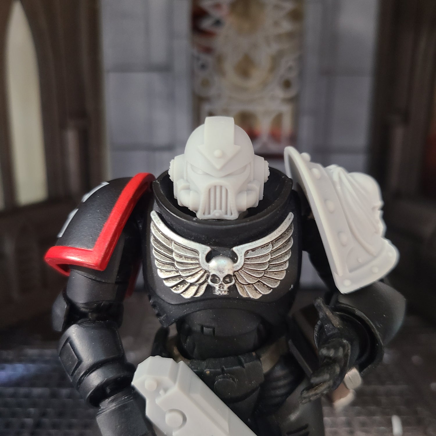 Traitor Legions Mark VII Helmet with Arrow for JoyToy Traitor Marine Action Figures Custom 1:18th Scale Head Swaps