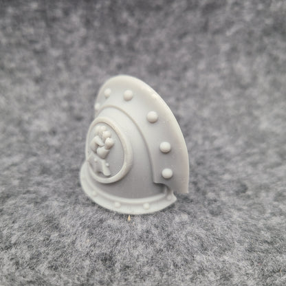 Monarch Fists Legion MKIII Shoulder Pad Ver 12 for JoyToy Loyalist Marine Action Figures Custom 1:18th Scale Pauldron