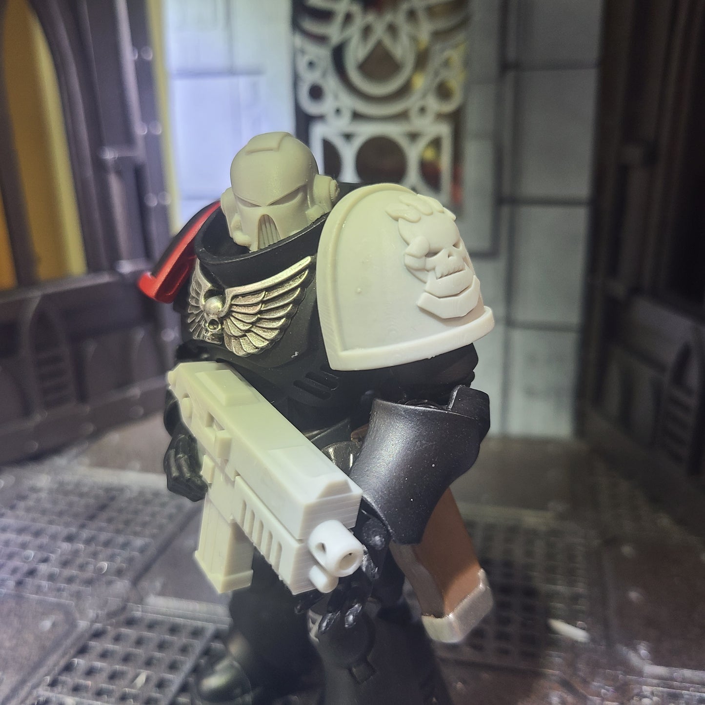 Retributors Chapter MK IV Shoulder Pad for JoyToy Loyalist Marine Action Figures Custom 1:18th Scale Pauldron