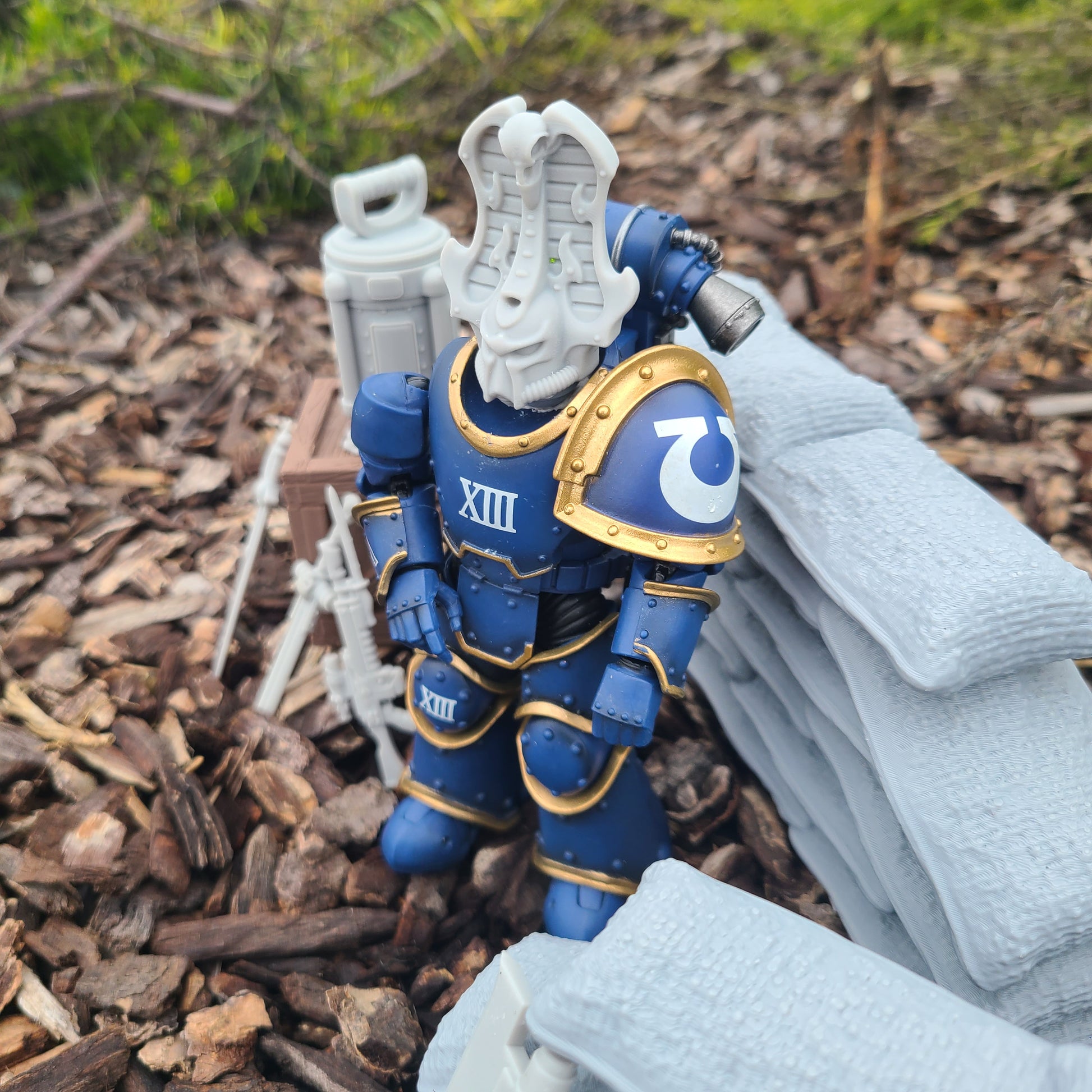 Thousand Sons Legion Rubric Helmet with Raven for JoyToy Battle Brother Marine Action Figures Custom 1:18th Scale Parts