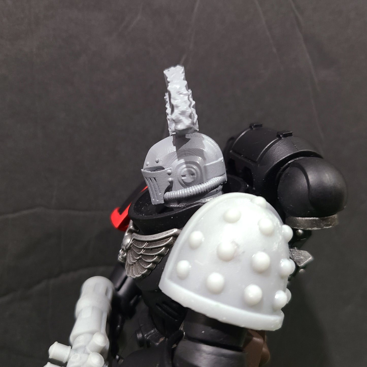 Iron Knight Helmet with Plume: Demon Slayer Helmet Swaps Warhammer 40K JoyToy Compatible Space Marine 1:18 Action Figure 4" Custom Parts