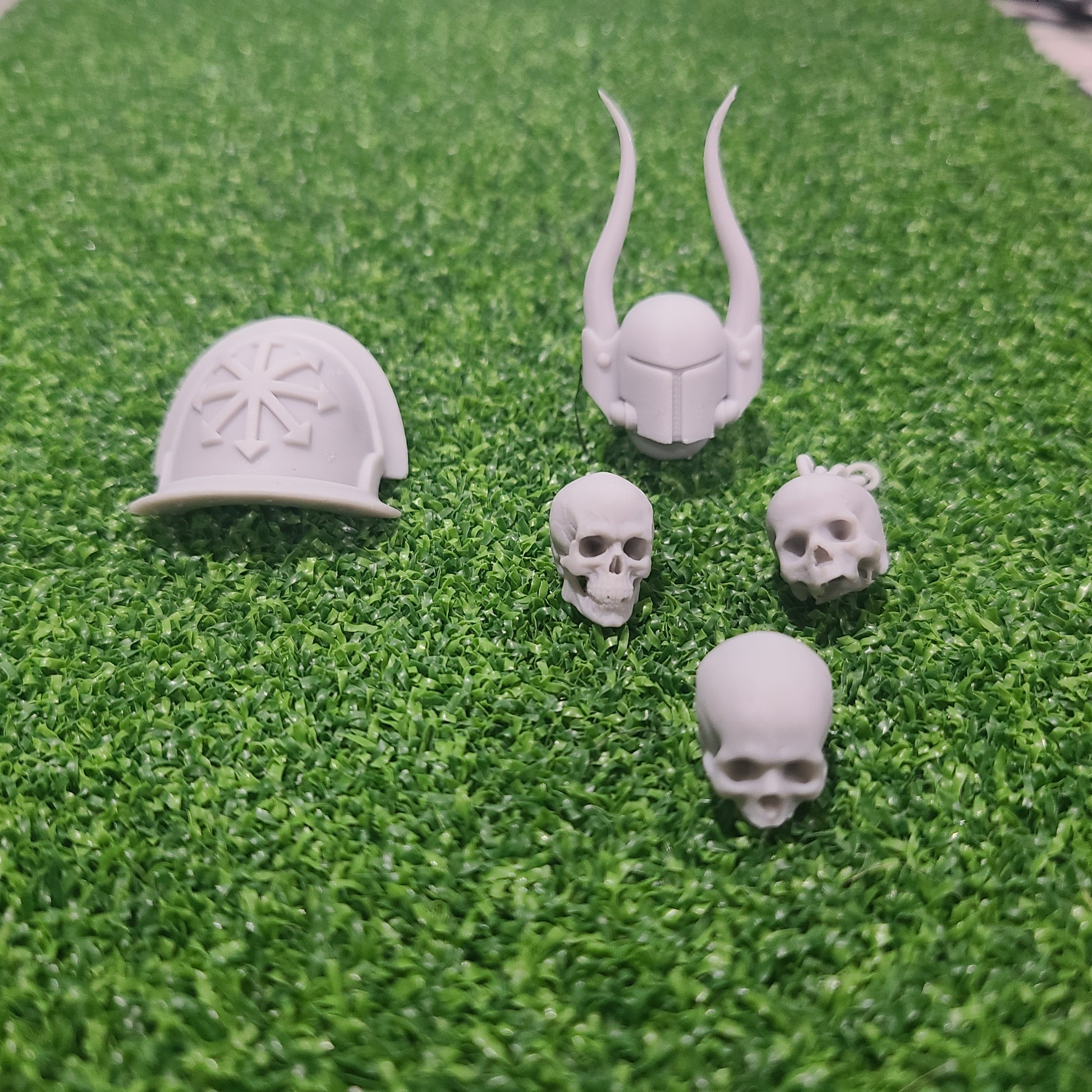 Custom Skulls with Jawbone for JoyToy Battle Brother Marine Action Figures 1:18th Scale Custom Parts