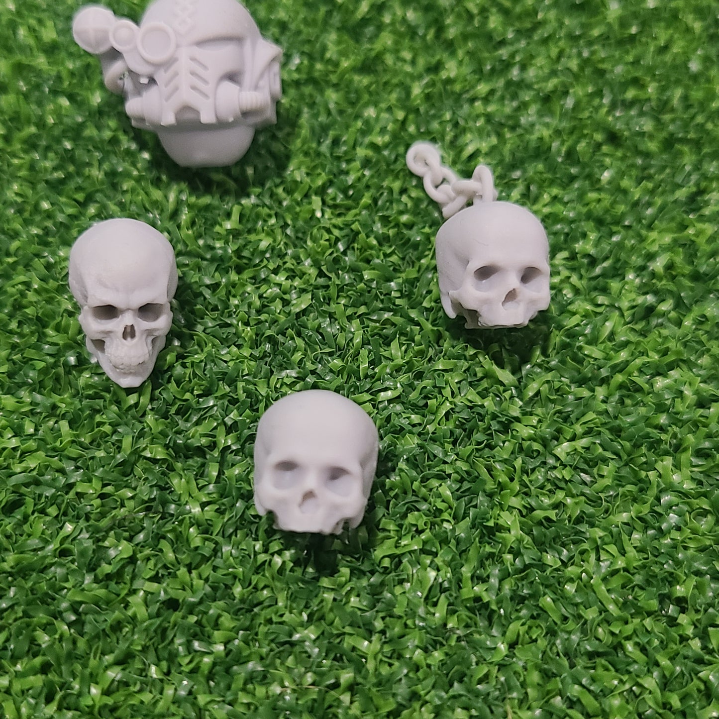 Custom Skulls with Jawbone for JoyToy Battle Brother Marine Action Figures 1:18th Scale Custom Parts