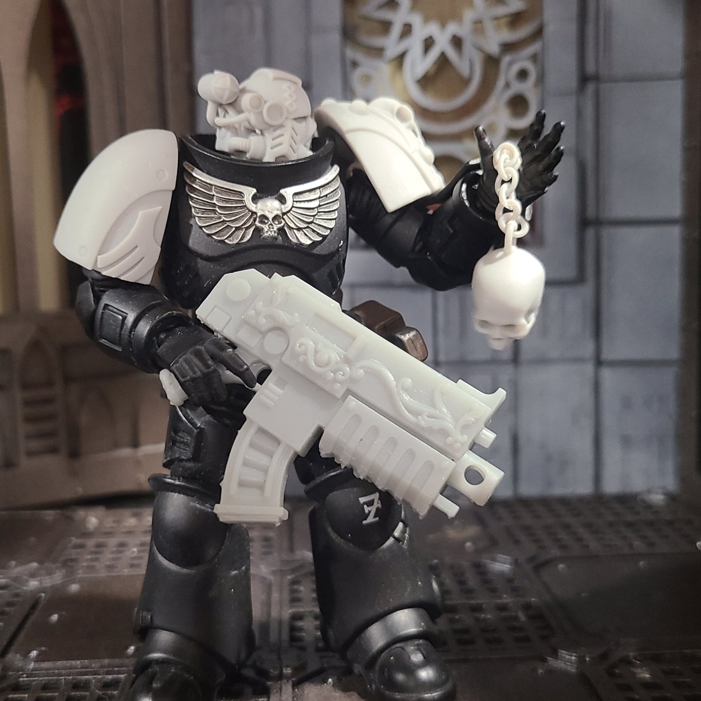 Custom Skulls with Chain for JoyToy Battle Brother Marine Action Figures 1:18th Scale Custom Parts