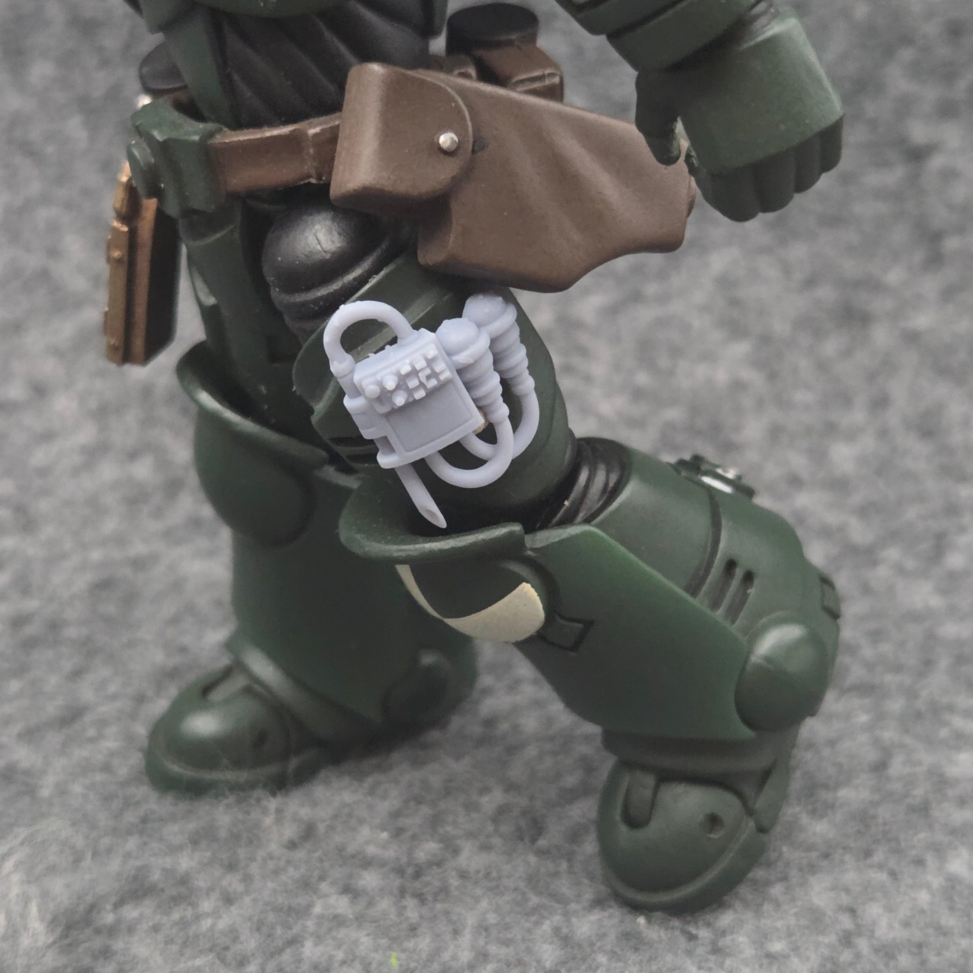 Combat Medic Medi-Pack Needle Scanner resin accessory compatible with JoyToy 1:18 scale armored action figures for custom sci-fi medic and battlefield support figure upgrades.