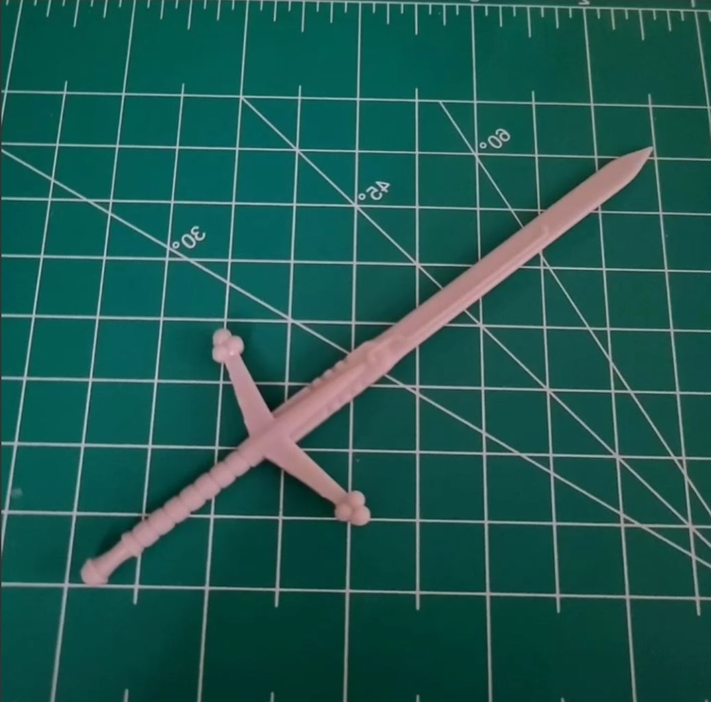 Highland Warrior Claymore energy sword resin melee weapon upgrade for 1:18 scale grimdark armored soldier figures