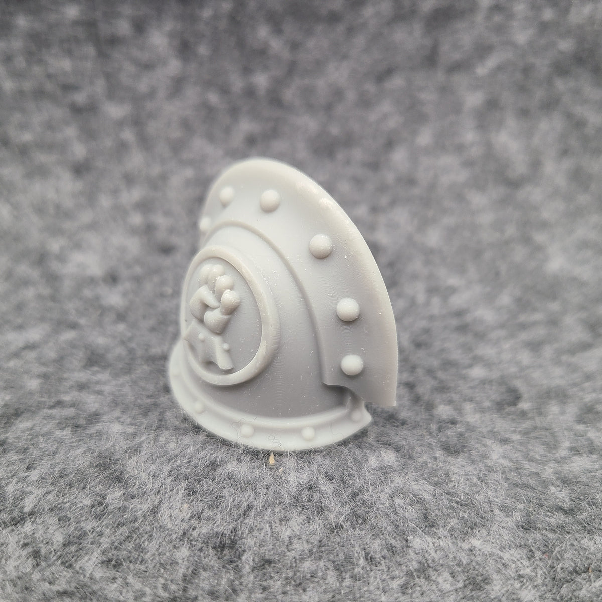 Monarch Fists Warrior Order Type 3 V.12 riveted shoulder pad compatible with JoyToy 1:18 scale armored action figures custom resin pauldron