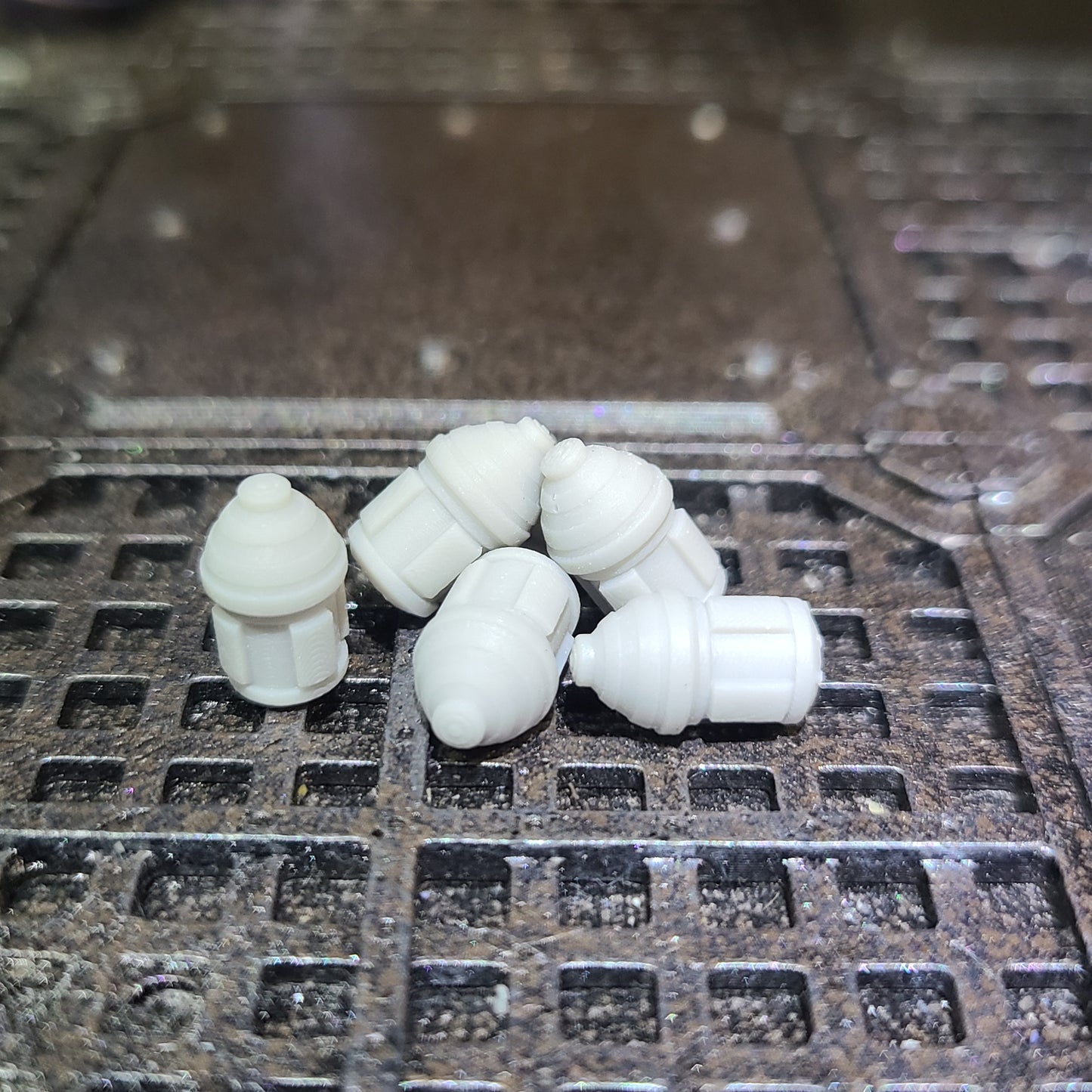 Five Rad Grenades custom resin accessories compatible with JoyToy 1:18 scale armored action figures.