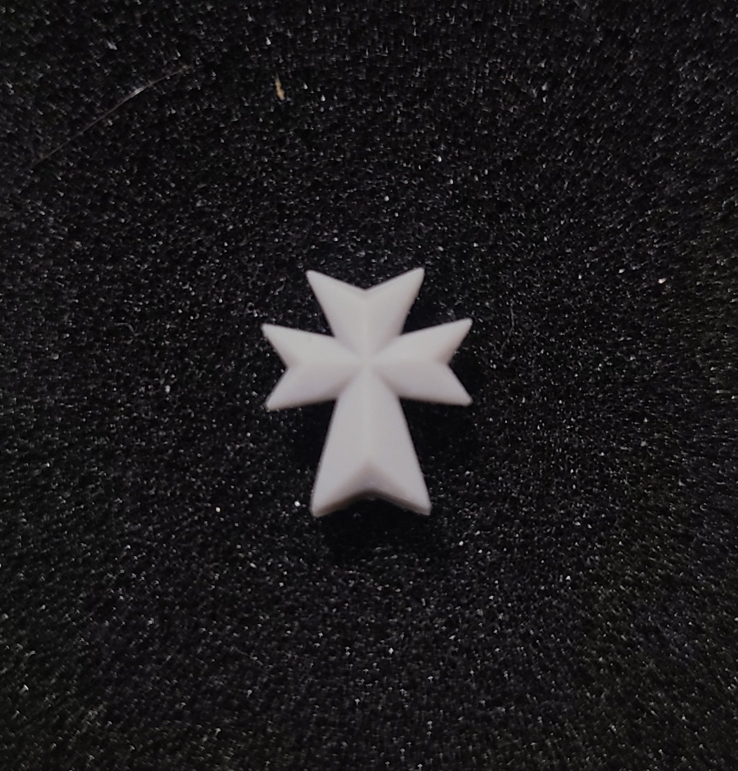 Templar Warrior Order Chest Heraldry Maltese Cross Emblem resin armor upgrade for 1:18 Scale Grimdark Armored Soldier figures compatible with JoyToy