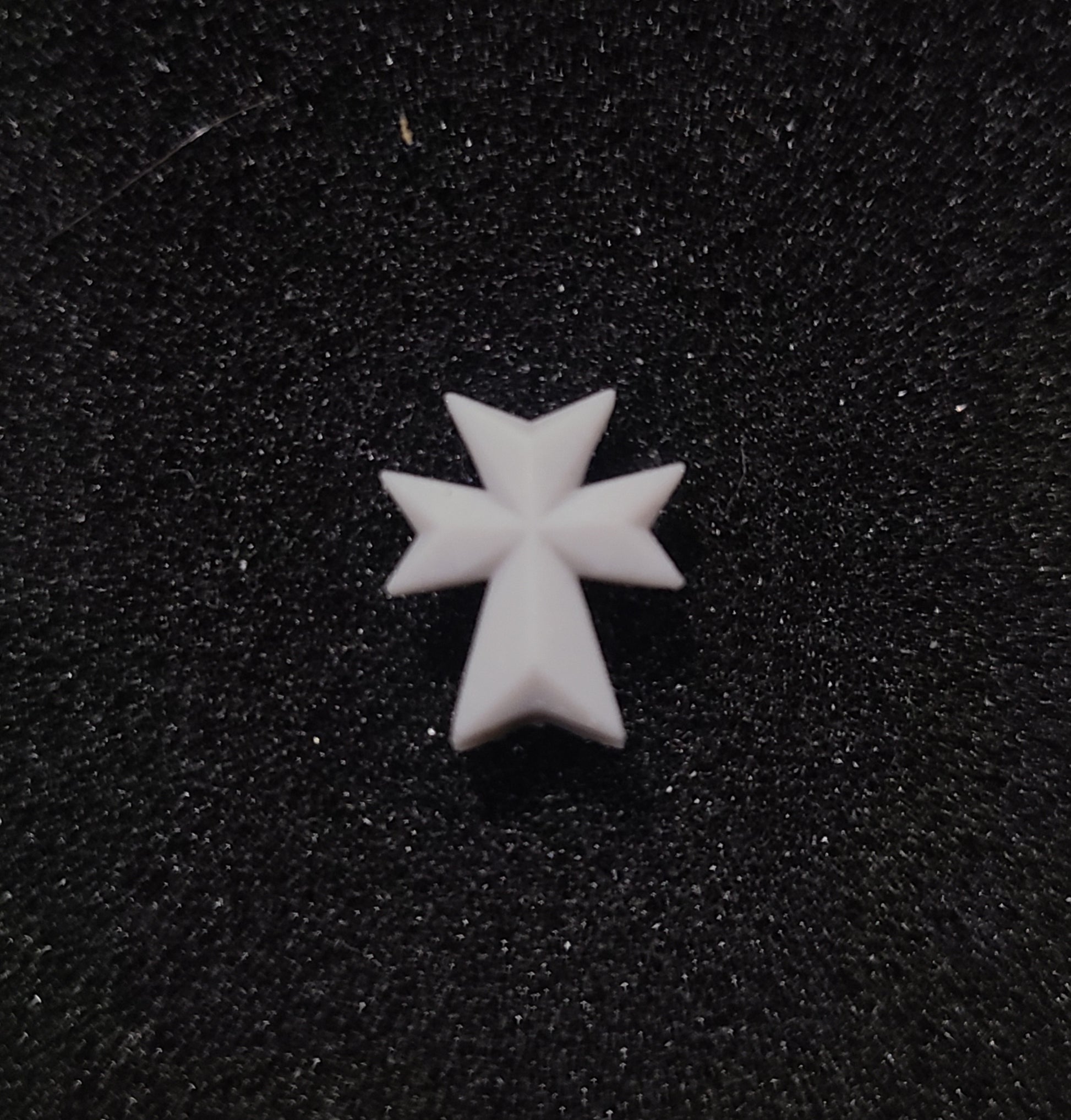 Templar Warrior Order Chest Heraldry Maltese Cross Emblem resin armor upgrade for 1:18 Scale Grimdark Armored Soldier figures compatible with JoyToy